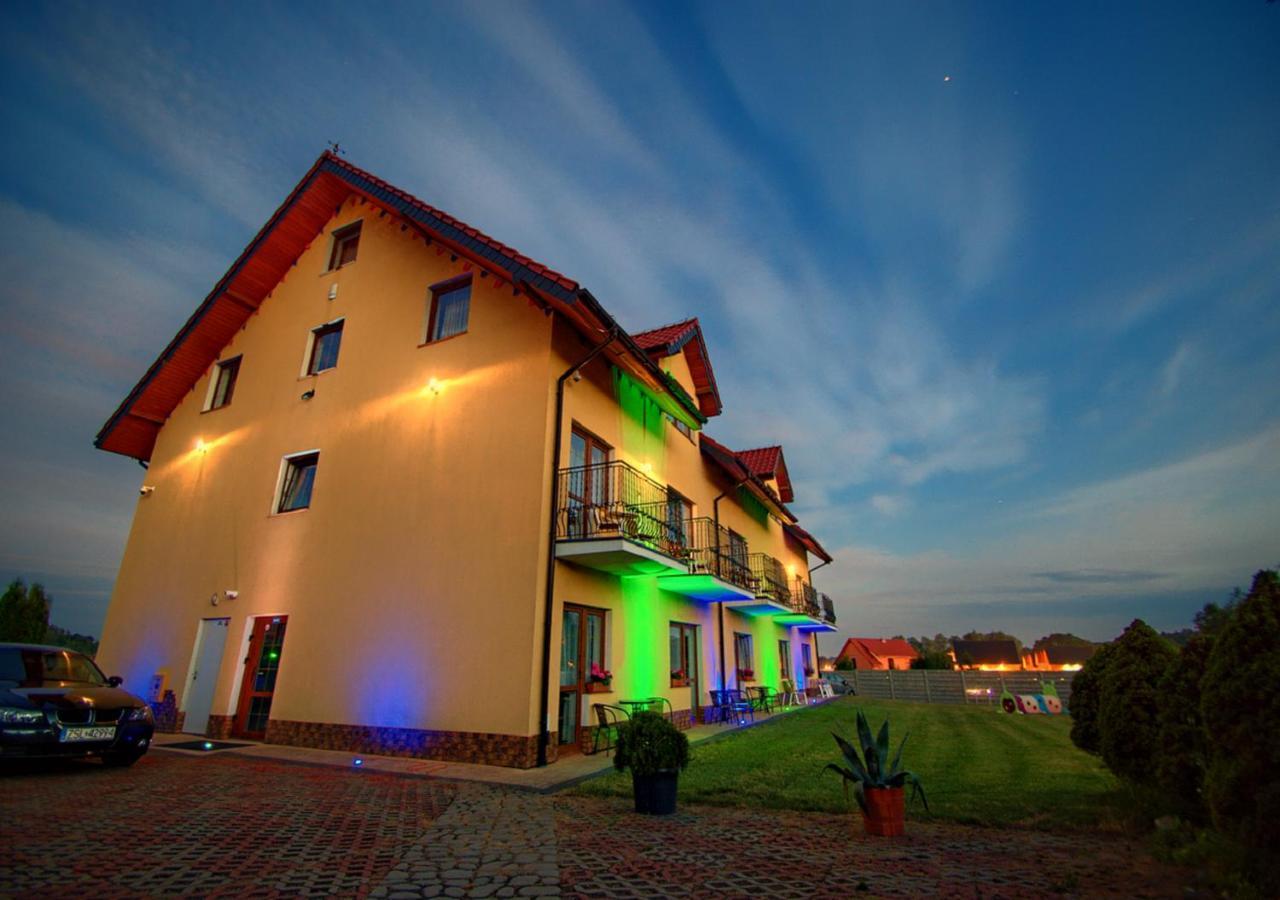 Pokoje Goscinne Orka Jarosławiec Exterior foto